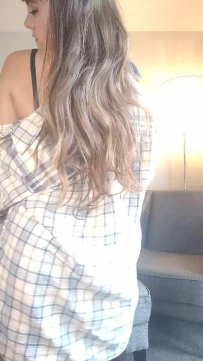 I hope you like what's underneath the shirt? 😘