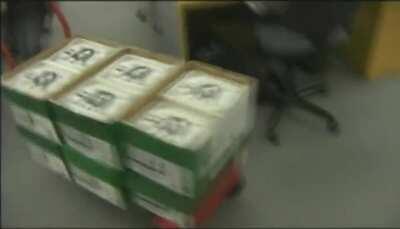 Found this deleted scene, can't believe it didn't make the cut