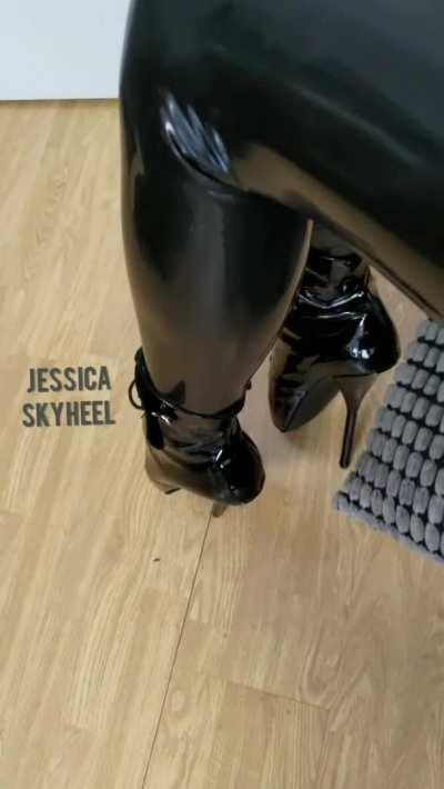 [TW] Shiny outfit, shiny day