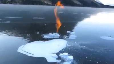 Guess what kind of natural miracle is on the video? Hint, it`s on the lake Baikal in Russia