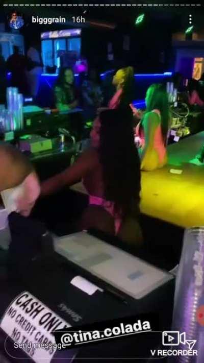 @tina_colada @eva_lo_dimelo great team up