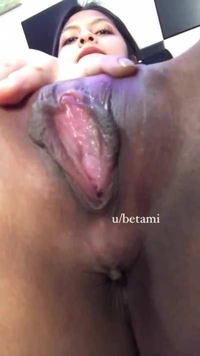 My wet pussy need your tongue