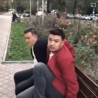 Что вы делаете 😤