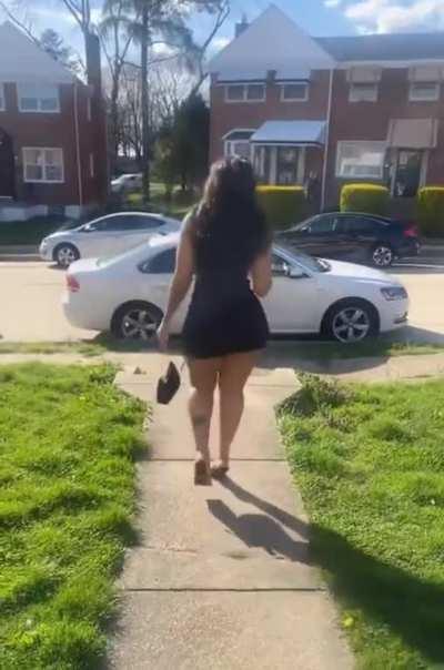 B33 with da mean walk