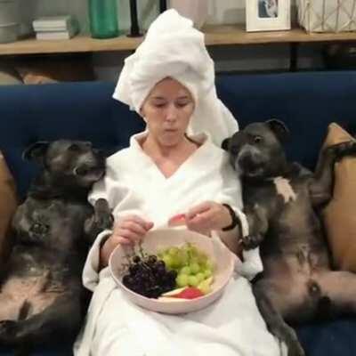 Tell us more about the people u don’t like at work