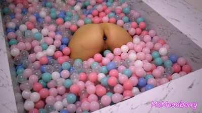 Bubble butt in the ball pit [OC]