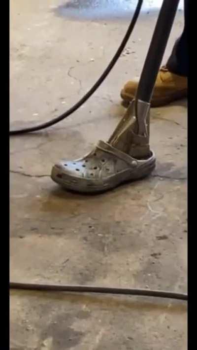 This had me rolling, the timing is perfect.