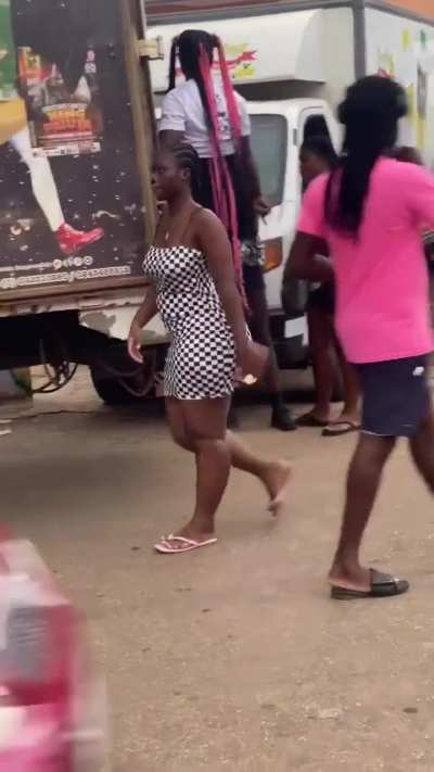 Just a regular day in Ghana 🥵