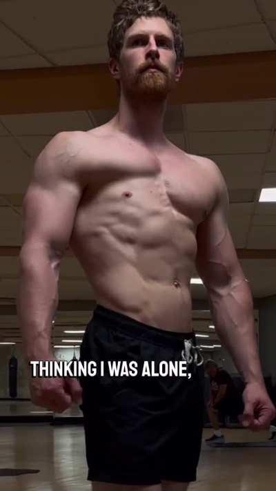 Damn Linus looking jacked these days. 