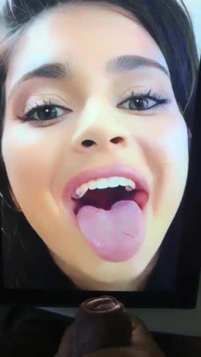(Kylie Jenner Cum Tribute) i Busted all Over Kylies Perfect Face And Tongue