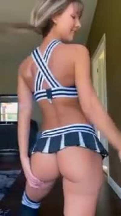 Cheerleader