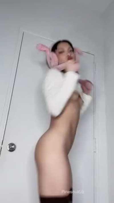 Please accept my earmuff dance offering ❤️🥺