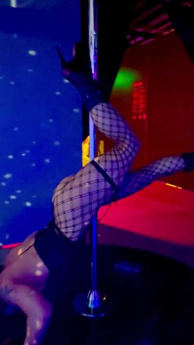 Found a pole at the rave in SD 