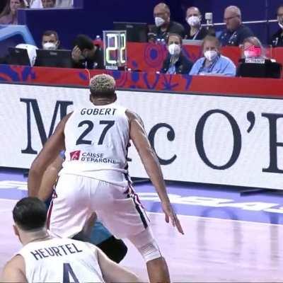 [Highlight] Luka Doncic Step Back 3 over Rudy Gobert