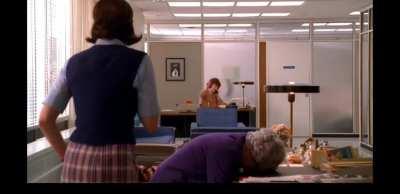 Sally being in Don's office during this scene was top notch comedic timing [4x09]