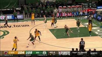 [Highlight] Jrue Holiday with the clutch fast break layup (andylui8)