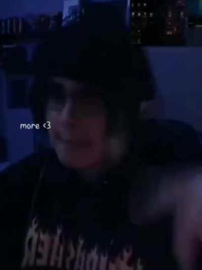 está todo re desincronizado perdón😔👊