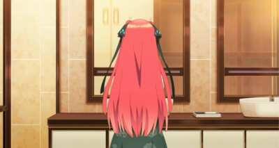 Nino humming the S1 opening