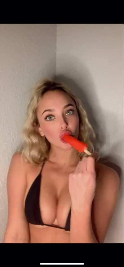 I named my popsicle Reddit!