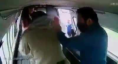 Le fue peor que a piñata en posada