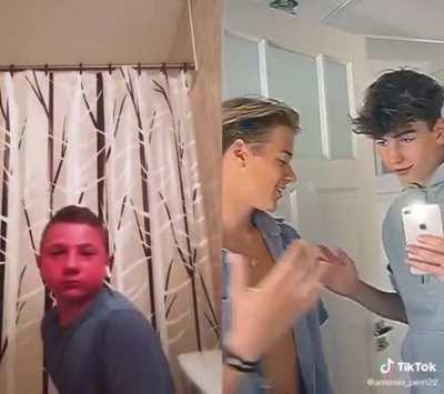 JayBeebs walked in on me shittin...