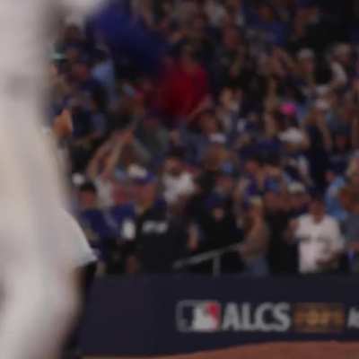 GEORGE SPRINGER'S GO-AHEAD HOMER CAPTURED FROM THE FIELD!