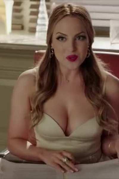 Liz Gillies