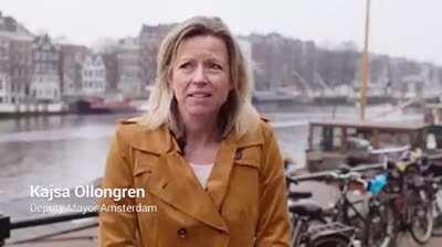 И вправду... Зачем в транспорте, который создан, чтобы крутить педали, крутить педали.