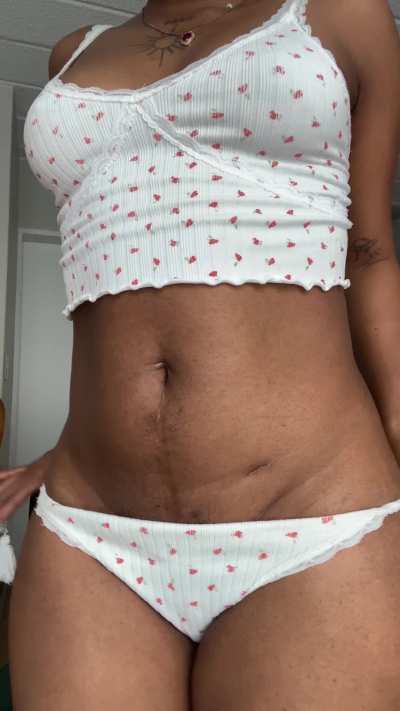 I’m only 4'11, 100lbs. Hopefully you’ll fit inside