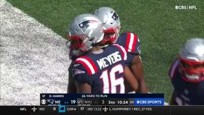 [Highlight] Damien Harris INSANE TD Run!