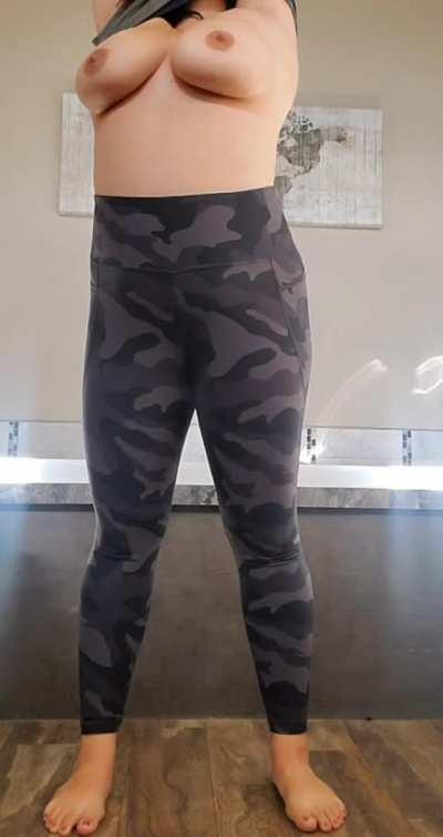 my favorite part of the day is taking my bra off 😋