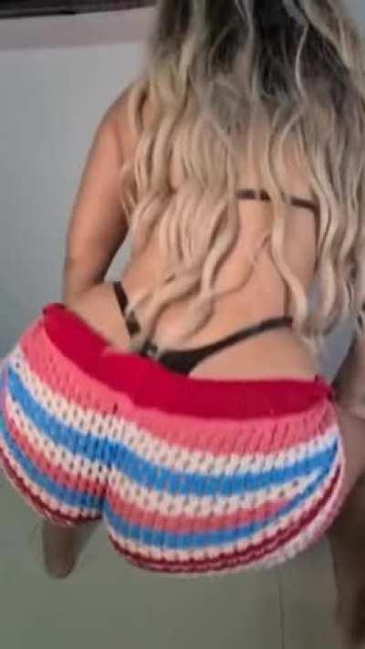 Aline Escobar (@Alineescobar.oficial)