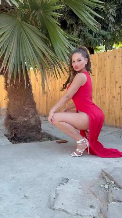 twerking in red just hits different, you feeling it too