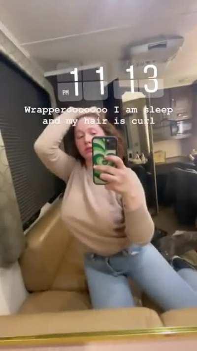 I love her no bra days, awesome pokes on mammoth titties!!