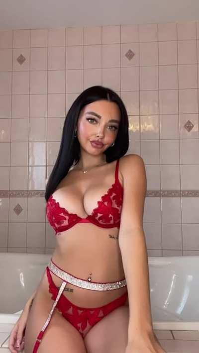 My boobs aren't the biggest, but they're so damn sexy link in the comments