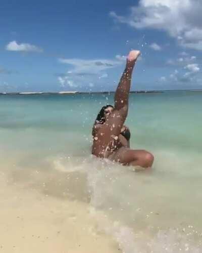 Her sexy thick ass would get wifed up