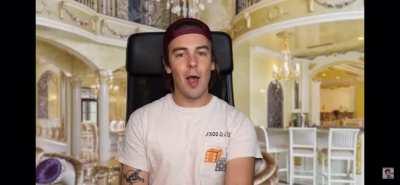 this was the funniest part of the video 😂especially when he did the sign language lol, the effort.