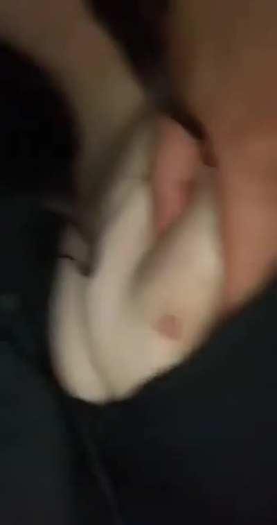 verkaufe Dropboxen für 10euro nur Videos und keine Bilder bei Interesse dm me