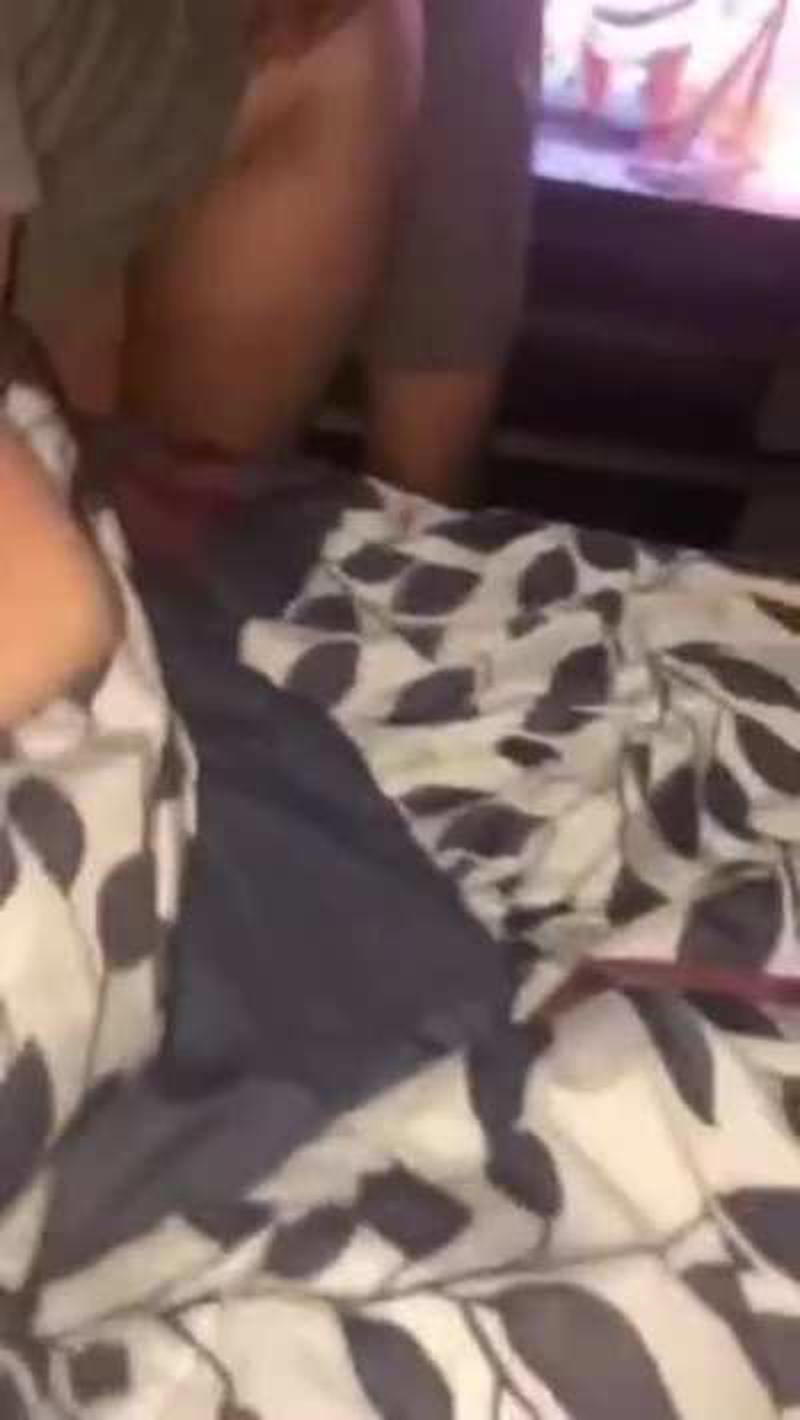 When the parent are out 😮