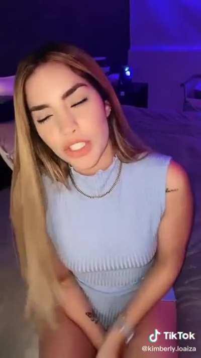 Uff ese culito rico 😻😻