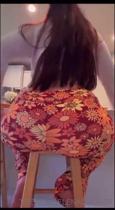 Selena loca ripping it💨