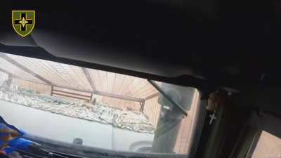 Soldiers from Ukraine’s 5th battalion, 28th OMBr push through machine gun and mortar fire to resupply a friendly position and extract two wounded in the Toretsk direction.