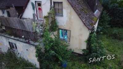 Neustes Drohnenvideo - Oger beim hadden Arbeidne gefilmt