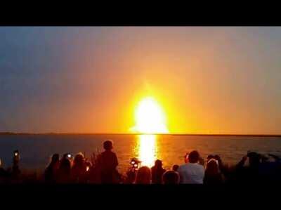 Antares rocket explosion 2014