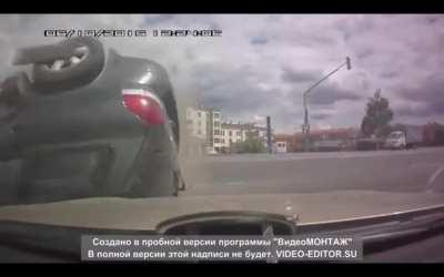Russia: 3 car accident