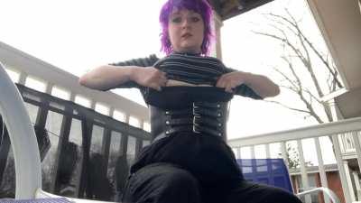 I can’t help but flash my big tits in public 💦