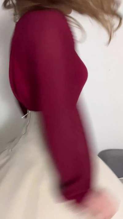 Here's another one of my legendary clumsy twirls, busty redhead style!