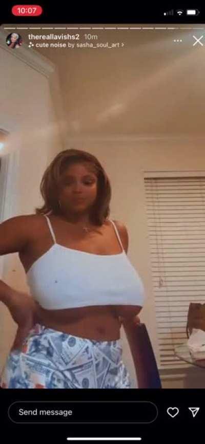 Them big ass titties