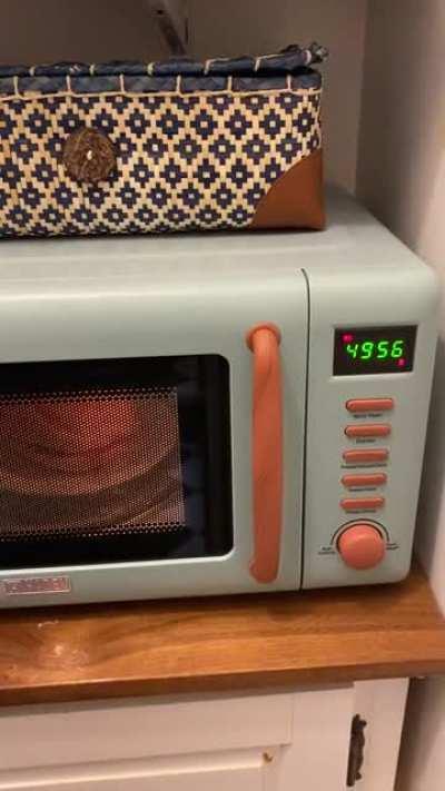 Got my dream microwave. Plugged it and.... it’s possessed.
