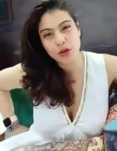 Sexy Milf Kajol 😍🥵🤤